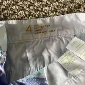 Lilly Pulitzer Shorts thumbnail 3