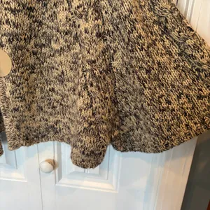 BCBGMaxazria Tan Toggle Bolt Hooded Caridgan Size Small‎ thumbnail 4