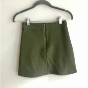 DIVIDED H&M Olive Military Skirt Gold Button Sz 2 thumbnail 3