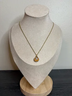 Handmade Gold/Pearl Seashell Necklace thumbnail 2
