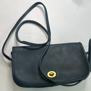 VINTAGE 90's Partners by MERVYNS Navy Blue Leather Front Flap Crossbody Purse thumbnail 4