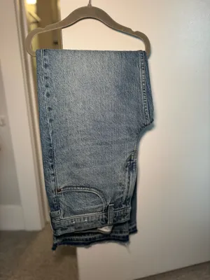 Abercrombie High-Rise Relaxed 90s Jeans thumbnail 2