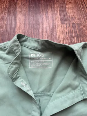 FIGS Women’s Jade Green Rafaela Oversized Scrub Top Nurse PO#1771 - Size M thumbnail 3