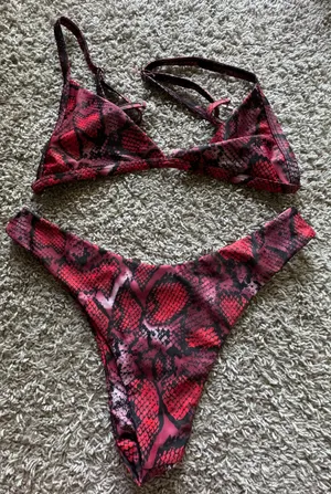 SheIn Bikini thumbnail 1