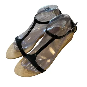 Ellen Tracy Dane Wedge Sandals Women 8.5 Black Patent T-Strap Cork Low Heel Chic thumbnail 2