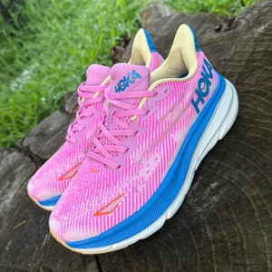 Hoka One Oh ne Clifton 9 Running women’s shoes size 7.5 Brand New New (no box) thumbnail 1