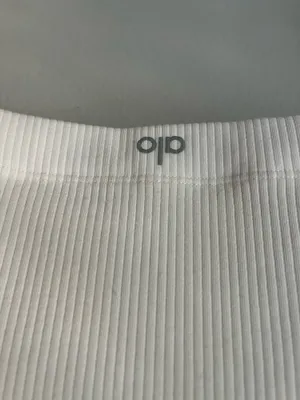 Alo Ribbed Defined Long Sleeve Bra thumbnail 6