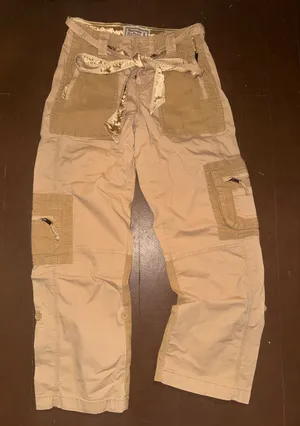 Abercrombie & Fitch Cargo Pants thumbnail 1