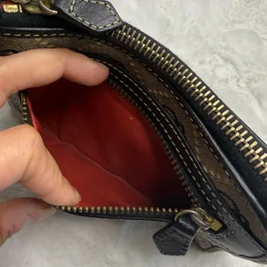 Vintage Dooney & Bourke Signature Wristlet thumbnail 5