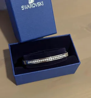 Swarovski bangle bracelet thumbnail 1