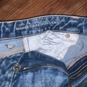 Outfitters High Rise Jeans thumbnail 3
