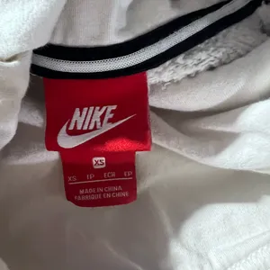 Nike White Hoodie with Gold Logo #342 thumbnail 3