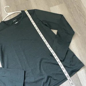 Quince Workout Tshirt flowknit breeze long sleeve womens Green medium activewear thumbnail 5