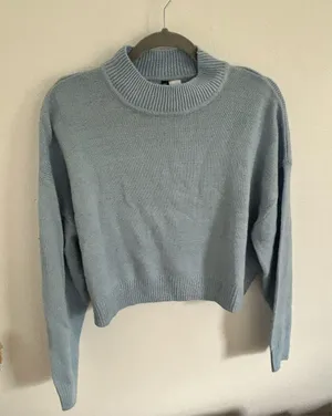 Divided H&M Cropped Sweater thumbnail 1