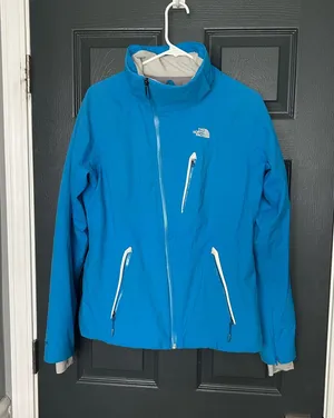 The North Face Women's Blue Hyvent Jacket thumbnail 1