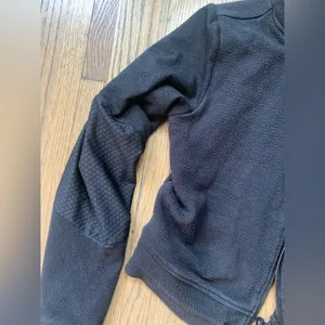 Gymshark cropped zip up hoodie sweatshirt thumbnail 2