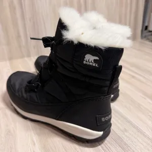 Sorel Whitney Short Lace Waterproof Winter Boots Black Faux Fur NY1897-010 Sz 6 thumbnail 3