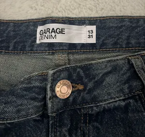 Garage Slouchy Baggy Jeans thumbnail 2