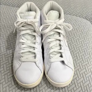 Nike Court Royale 2 Mid Top Triple White Sneakers size 9.5 thumbnail 2