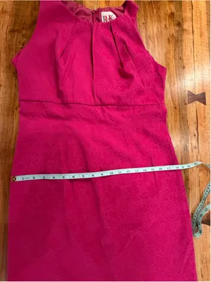 R&K Originals Hot Pink Floral Jacquard Sheath Dress Sz 10 Pleated Neck Cocktail thumbnail 9