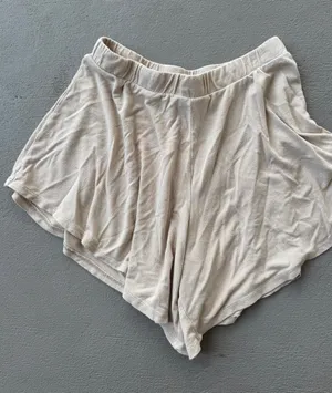 Beach Shorts thumbnail 1