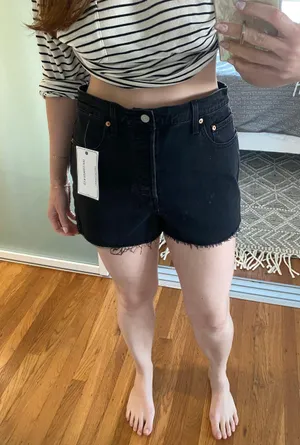 Levi's Ribcage Shorts thumbnail 2