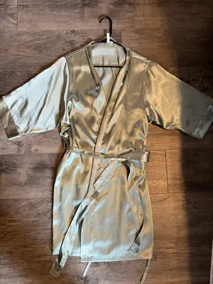 David's Bridal Satin Robe thumbnail 1