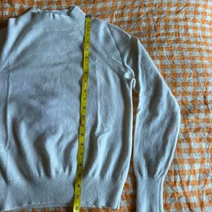 Everlane Cream Cashmere Raglan Mockneck Lightweight Sweater Size Small thumbnail 5