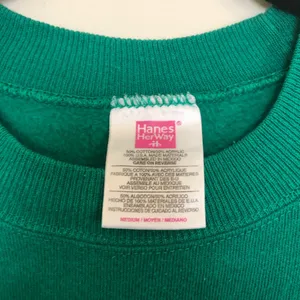 Vintage Green Happy Holidays Embroidered Sweatshirt thumbnail 4