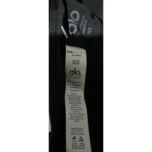 NWT Alo Yoga Lavish Bra Black Strappy Back‎ Mesh Band Sports Bra XS NEW Sold Out thumbnail 5