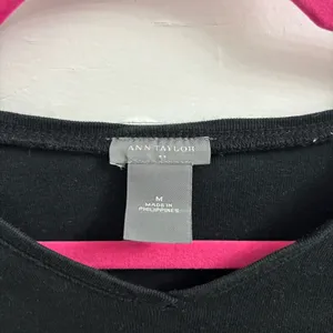 Ann Taylor Black Short Sleeve V-Neck Tee thumbnail 3