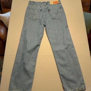 Levis Low Pro Straight Jeans Light Wash Denim High Rise Women Size 30 thumbnail 5
