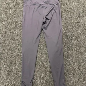 Nike Gray and pink Leggings Athletic Performance thumbnail 4