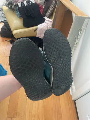 Green Adidas Sneakers thumbnail 3
