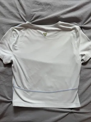 Aritzia Light Blue Short-Sleeve Cropped TNA golden Top thumbnail 2
