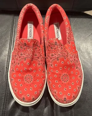 Steve Madden Red Patterned Slip-On Shoes thumbnail 1