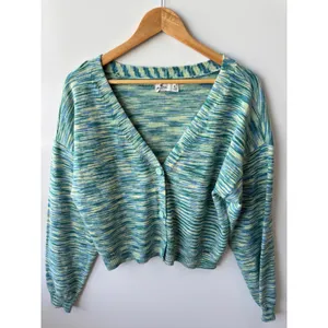 Hollister Knit Cardigan Cropped‎ V Neck Button Front Sweater XL thumbnail 6