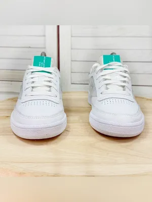 Reebok Club C 85 Logo Tennis Shoes Sneakers White Green Women Size 8 Preppy thumbnail 2