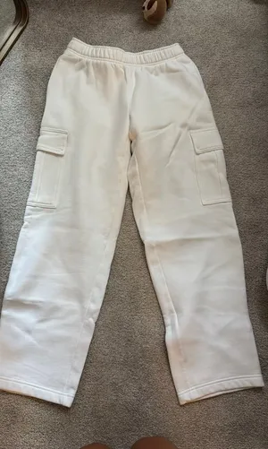 white sweatpants thumbnail 1
