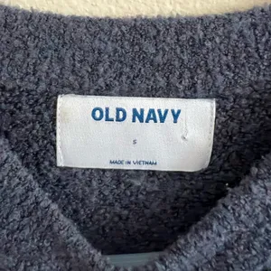 Old Navy Women’s Sweater thumbnail 3