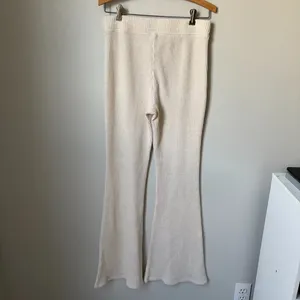 Aerie High Waisted Beige Waffle Knit Flare Pants Women's Medium Tall thumbnail 2