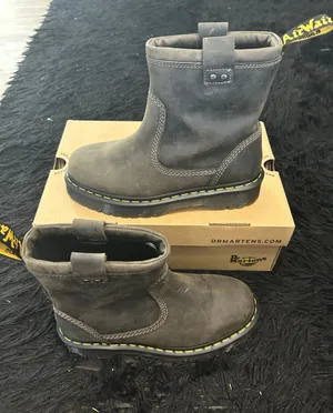 DR MARTENS Anistone LO charcoal leather boots booties shoes women’s 9 new thumbnail 7