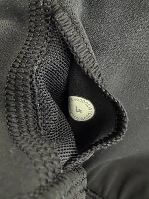 Lululemon Black Cropped Tank Top Size 4 Scoop Neck Workout Yoga thumbnail 7