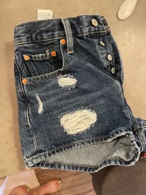 Levi’s 501 Shorts thumbnail 1