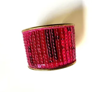 Pink sequin cuff bracelet Pink thumbnail 4