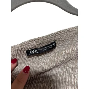 Zara Taupe Ruched Long Sleeve Off Shoulder Top M thumbnail 3