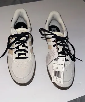 adidas Breaknet Sleek Beige with Black Accents Sneakers size 10 NWOB thumbnail 1