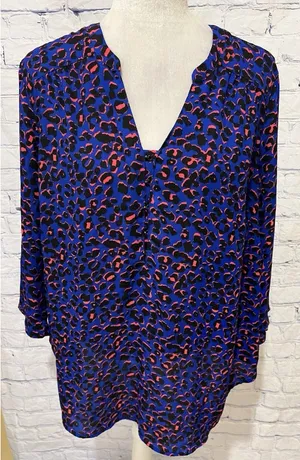 Torrid Size 0 Blue Pink Cheetah Print Blouse Top Career Lightweight Large 12 thumbnail 1