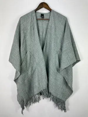 Fraas Gray‎ Fringe Shawl Wrap Poncho Minimalist Old Money Quiet Luxury Layer thumbnail 1