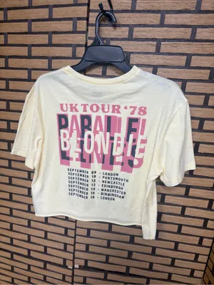 No boundaries yellow blondie crop tee size XS thumbnail 2